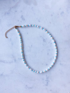 COLLAR PERLAS DE AGUA Y CUENTAS