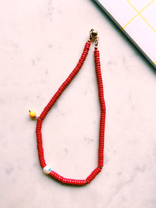 COLLAR RED BEADS