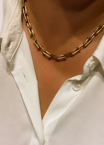COLLAR UM