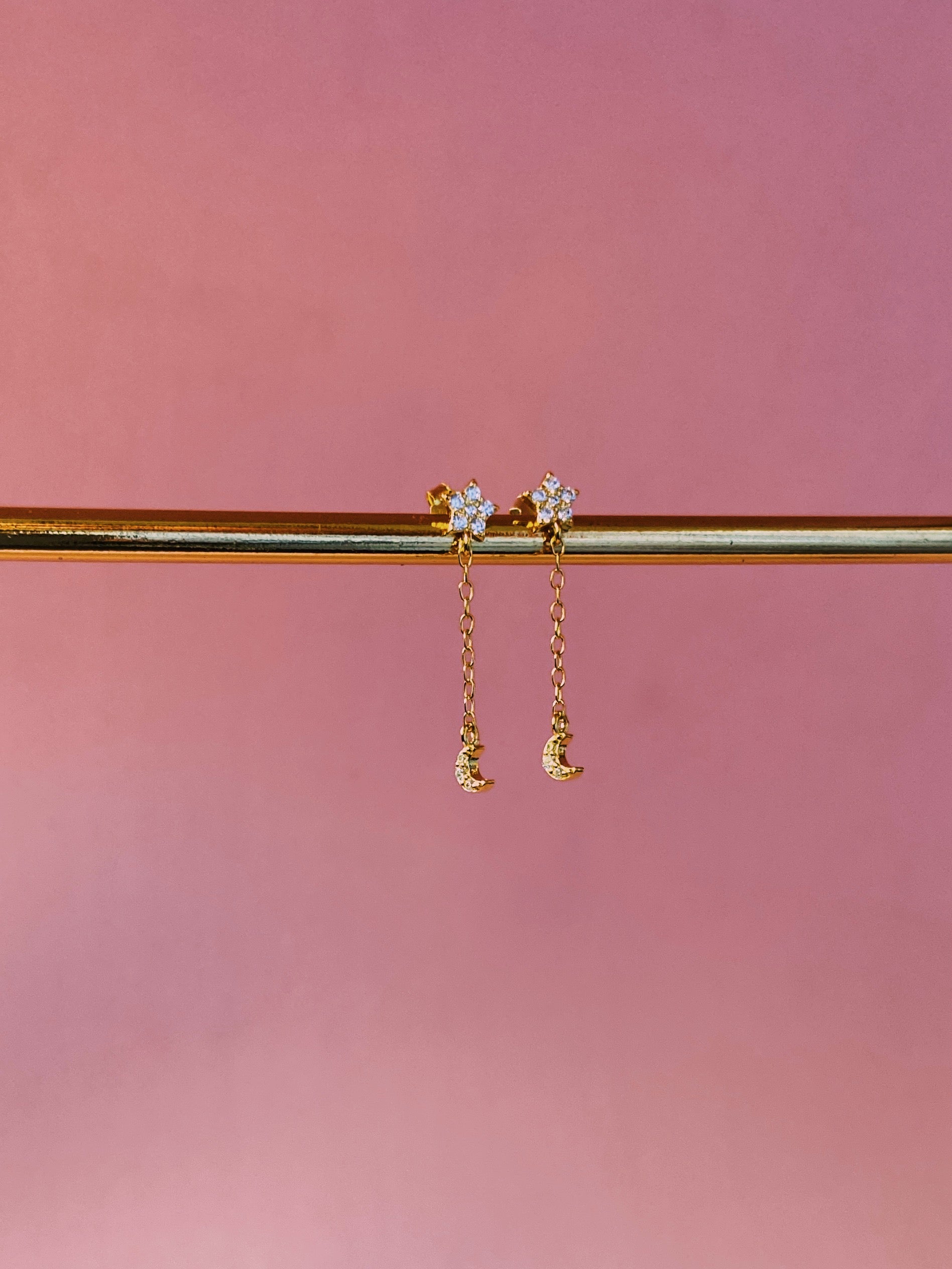 PENDIENTES DROP MOON