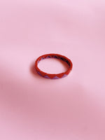 Cargar imagen en el visor de la galería, PULSERA TRIÁNGULOS LILA RED
